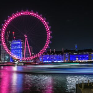 Beautiful shot of London Eye and River Thames London at night | SUPERPOBYT World